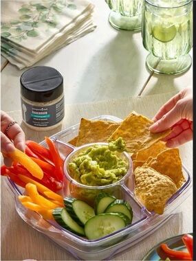 THE PAMPERED CHEF 9”x9” SQ. CHILL AND SERVE